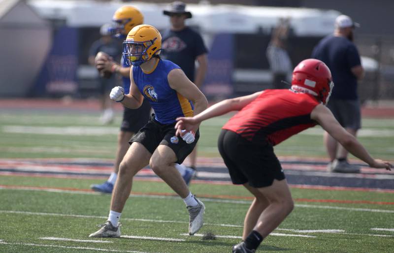 Lyons Township’s Noah Pfafflin plays during a 7-on-7 football tournament game against Maine South at West Aurora High School on Friday, June 23, 2023.