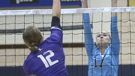 Girls volleyball: Marquette struggles in season-opening loss to Lexington