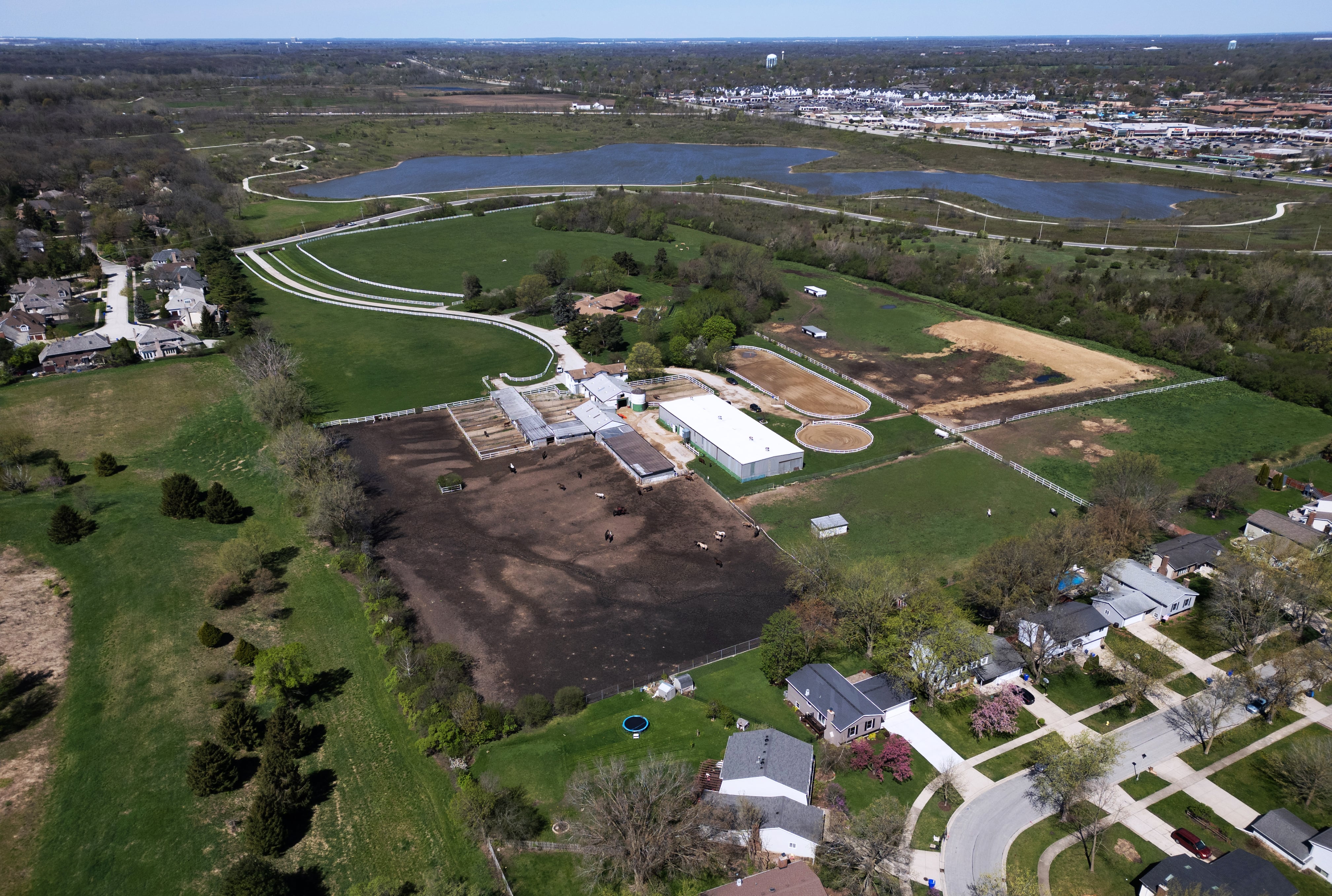 DuPage Forest Preserve District moves to buy horse farm near Wheaton for $12 million