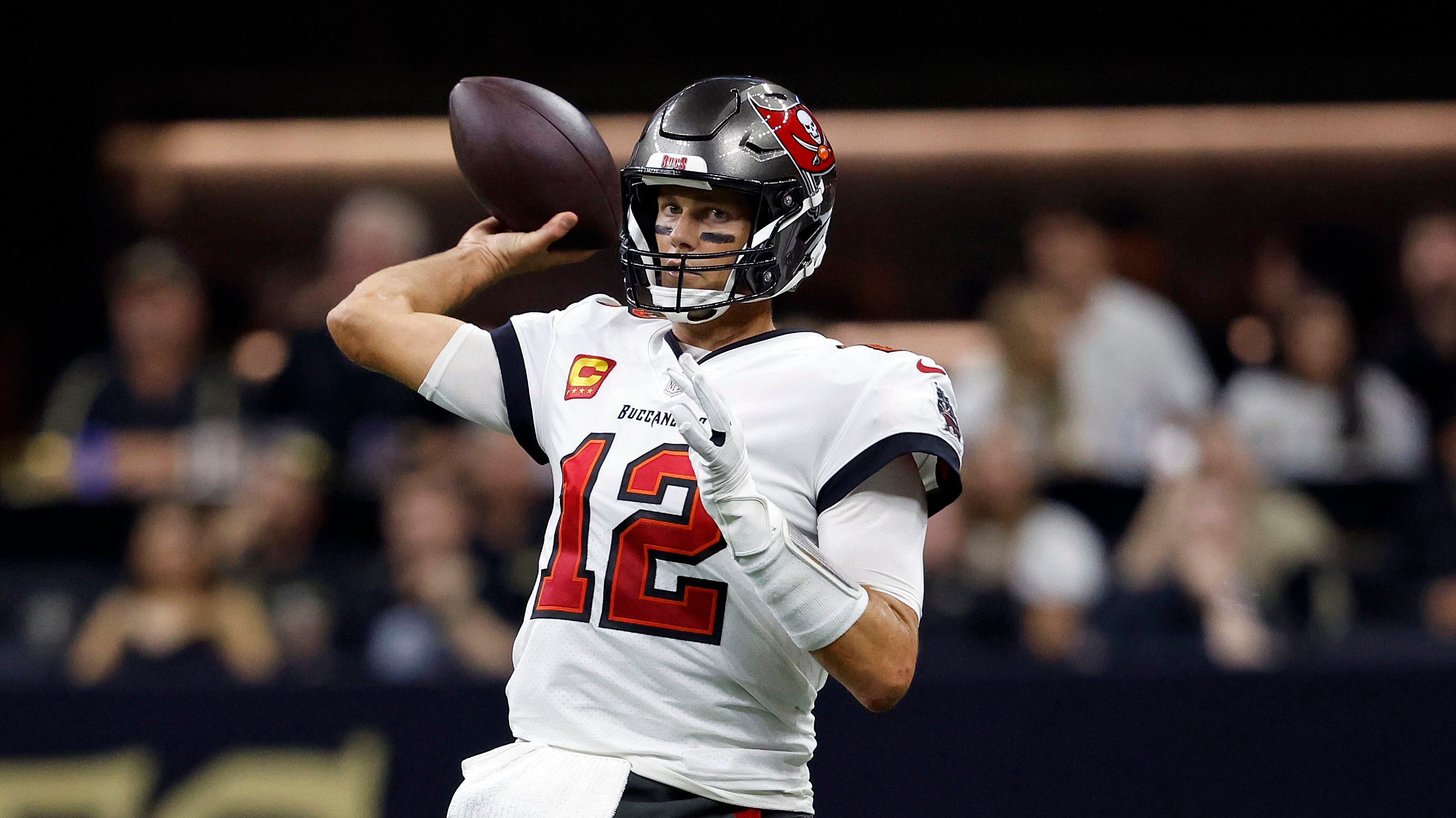 Saints-Bucs total, Tom Brady yardage prop to go under? Best bets