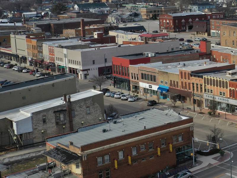 Workers from ADB Companies install 5G on top of a cellular tower at the corner of Canal and Joliet Streets on Monday, Dec. 19, 2022 downtown La Salle.