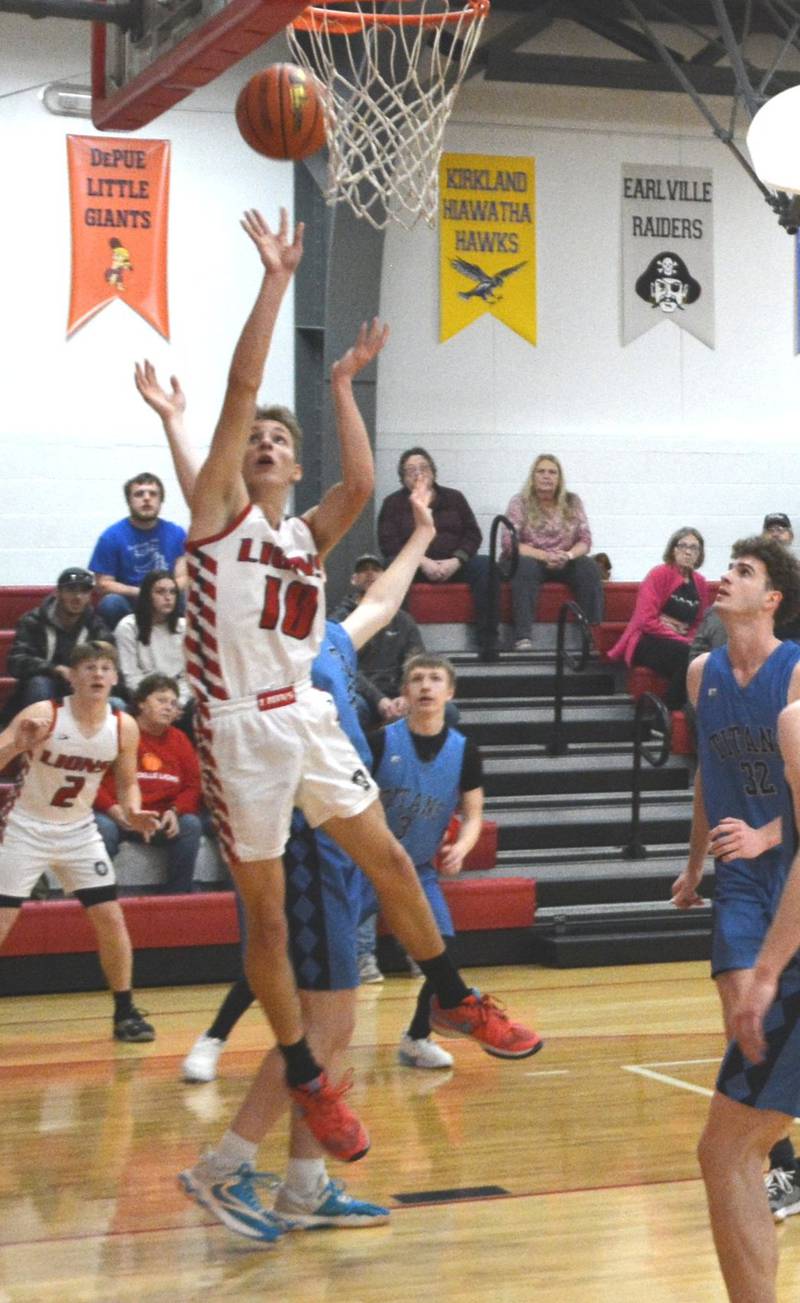 LaMoille's Connor Deering shoots against IMSA in Friday's Little Ten Conference game in LaMoille.