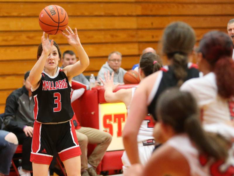 Henry-Senachwine's Lauren Harbison shoots a wide-open shot against Streator on Wednesday, Jan,. 4, 2023 at Streator High School.