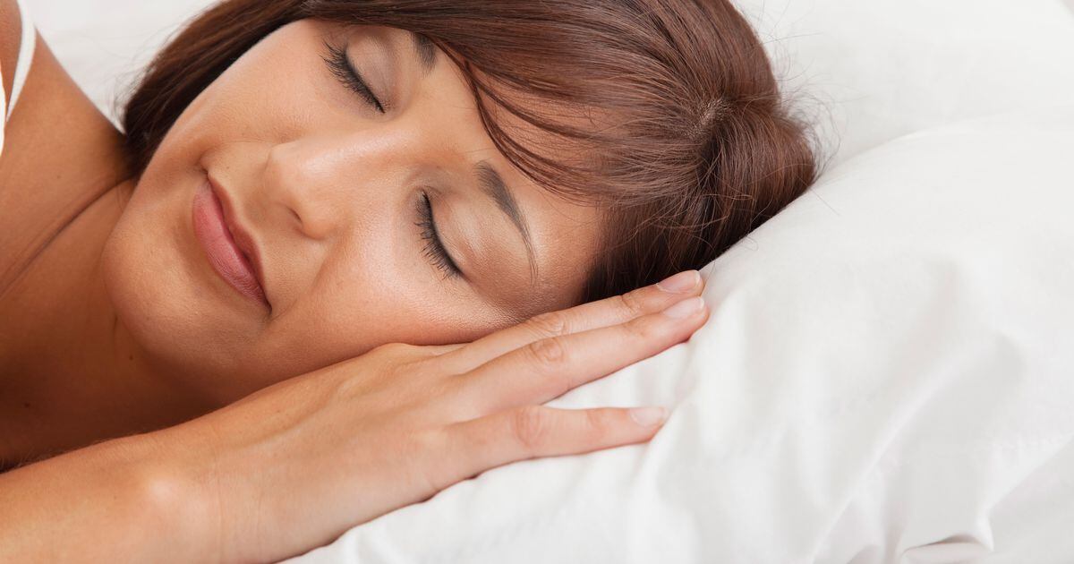 how-white-noise-affects-your-sleep-according-to-experts