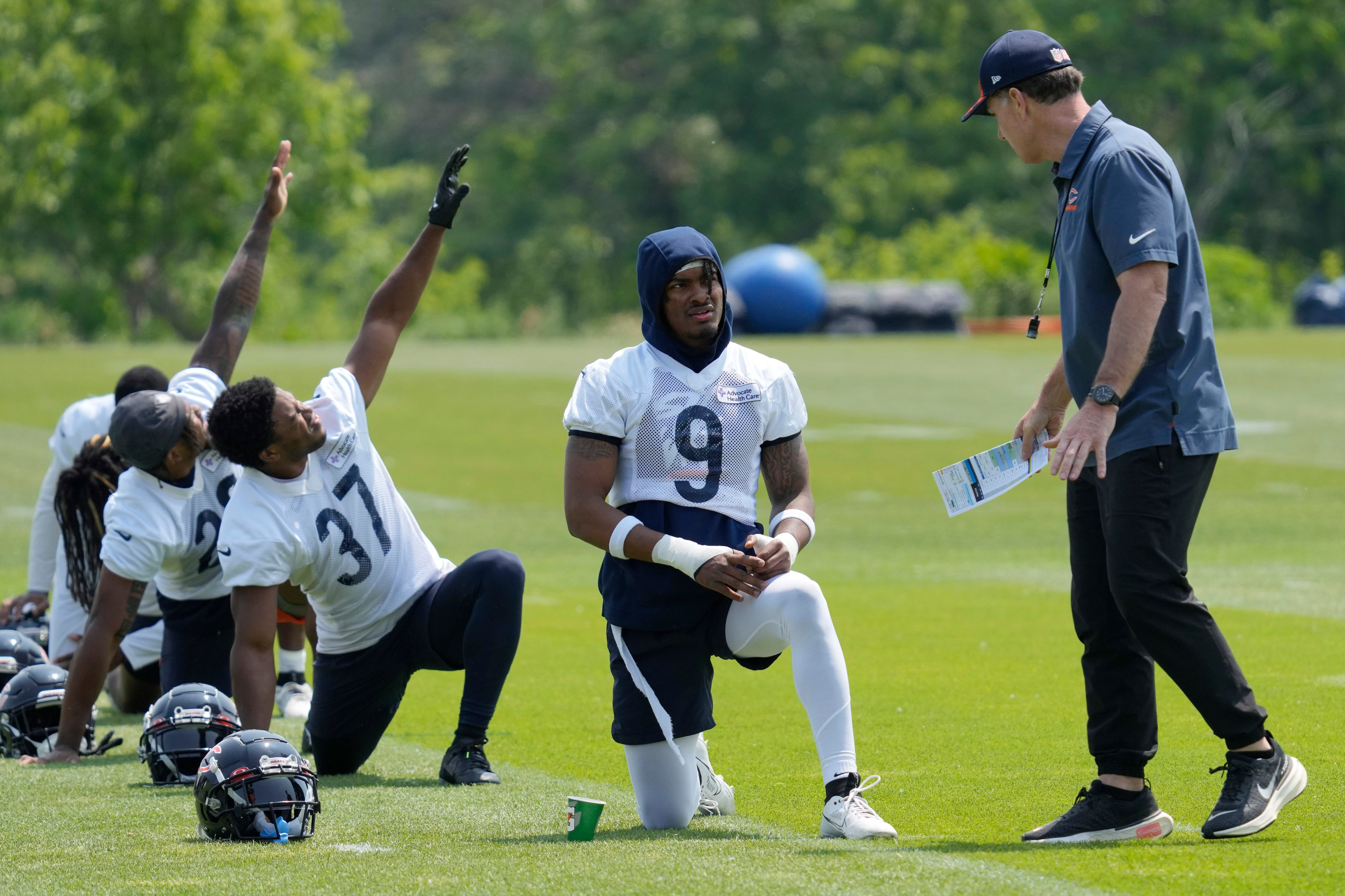 Chicago Bears injury report: Jaquan Brisker remains limited in practice –  Shaw Local